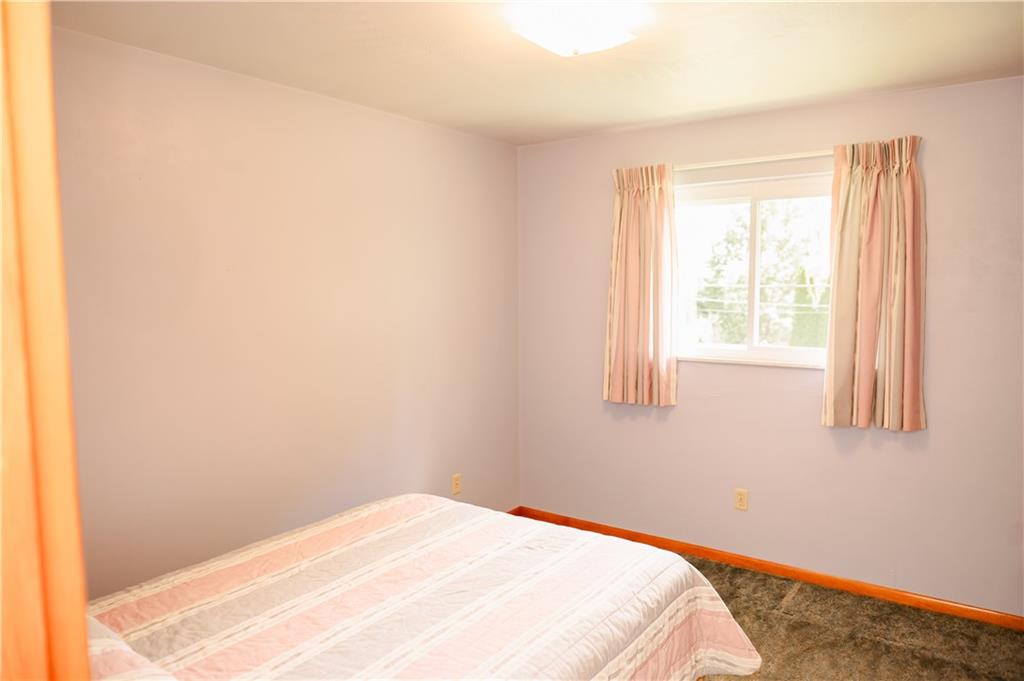 608 Edgewood Drive Apollo, PA 15613 - Photo 25 of 40 a bedroom with a bed and a window