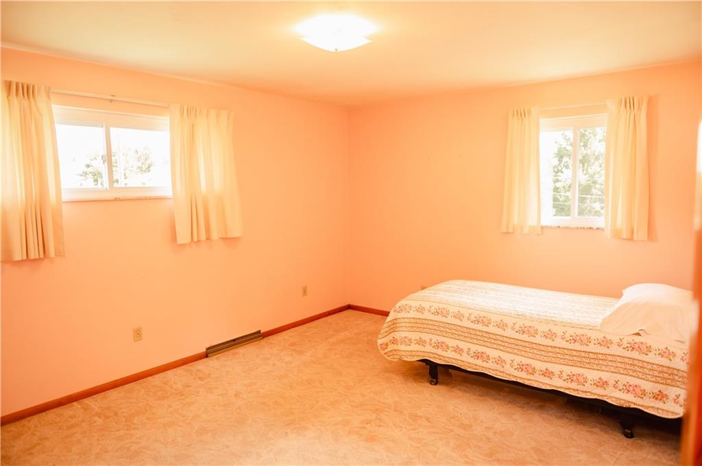 608 Edgewood Drive Apollo, PA 15613 - Photo 27 of 40 a bedroom with a bed and a window