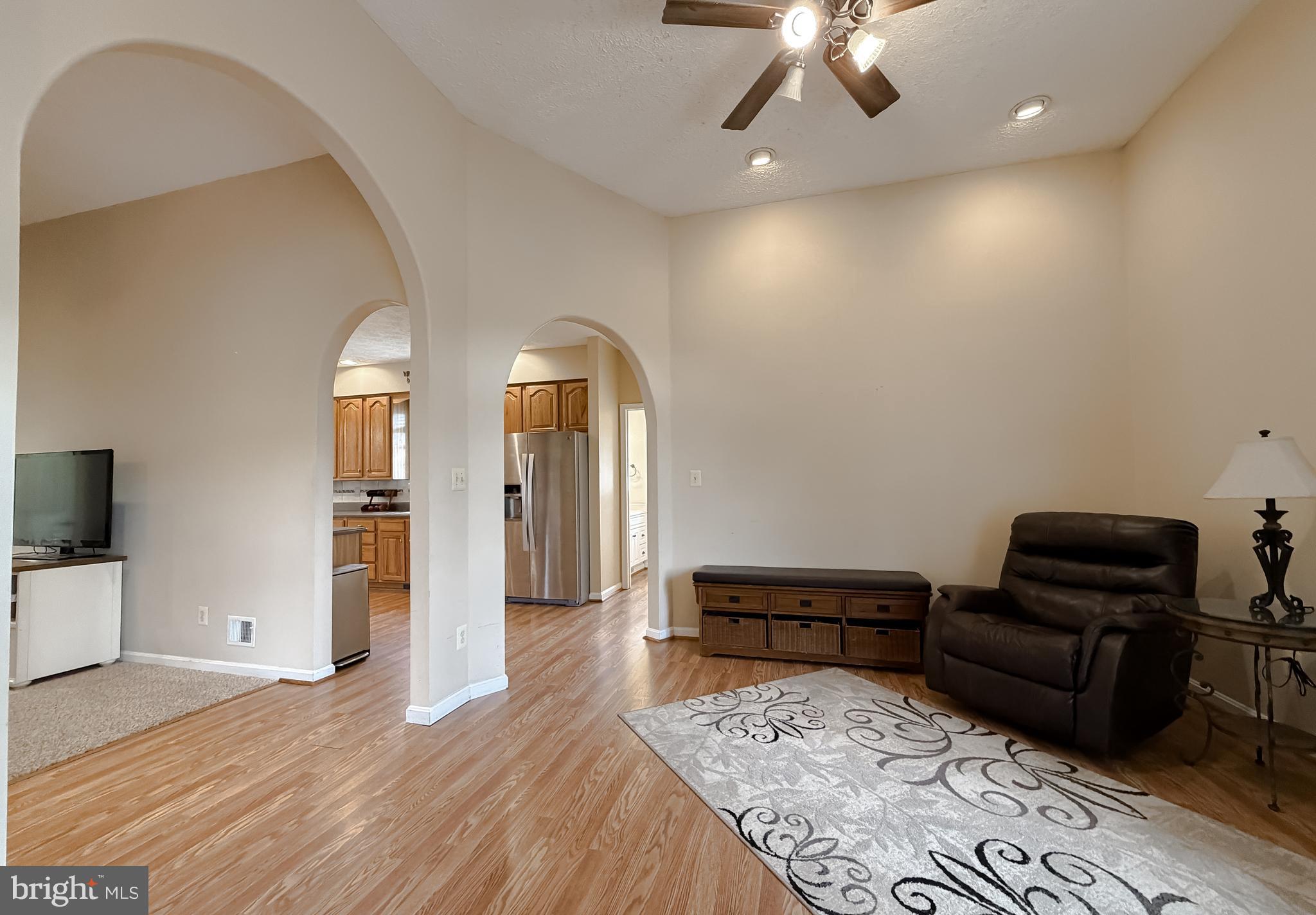21045 Oakland Hall Road Avenue, MD 20609 - Photo 11 of 88