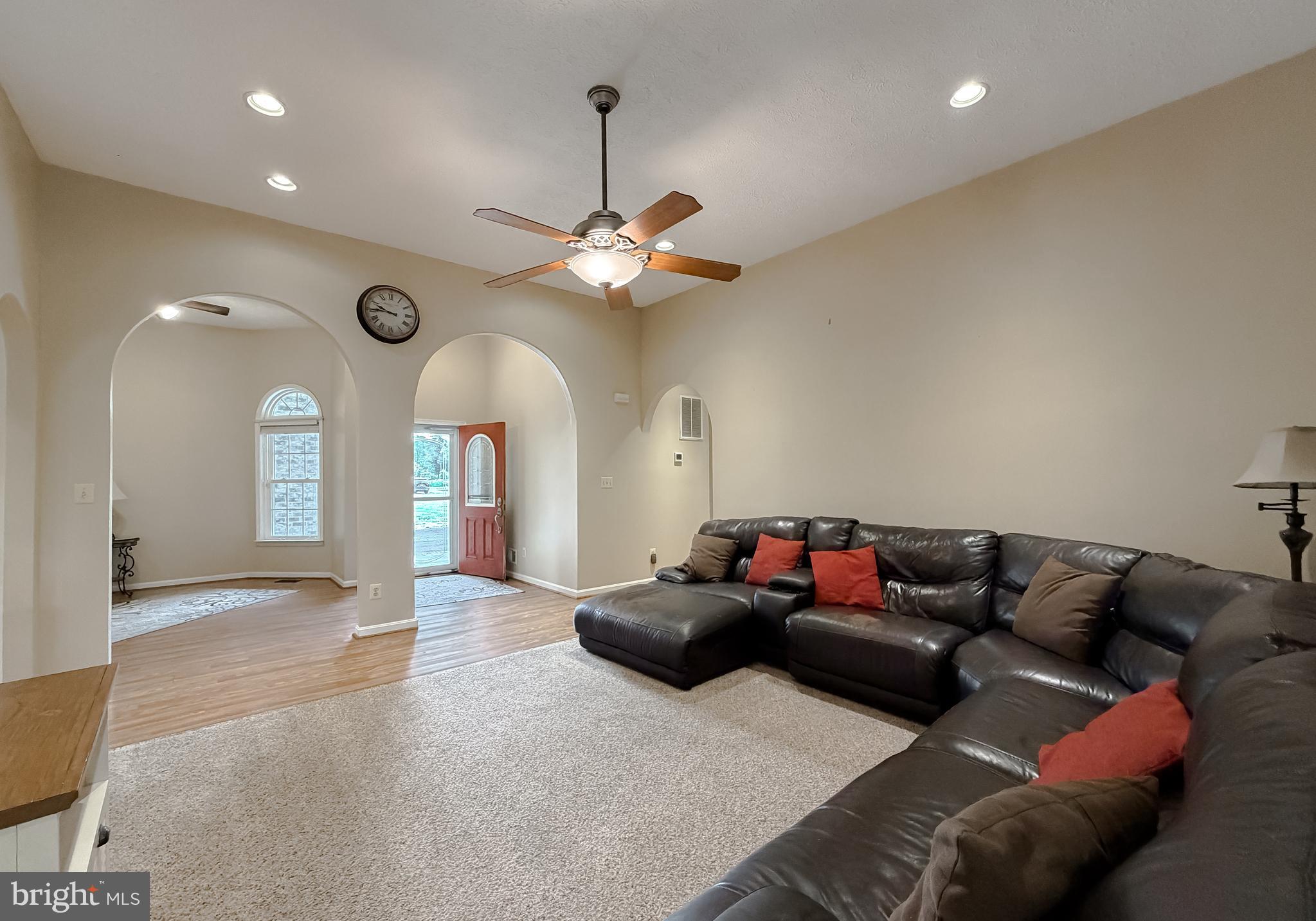 21045 Oakland Hall Road Avenue, MD 20609 - Photo 12 of 88