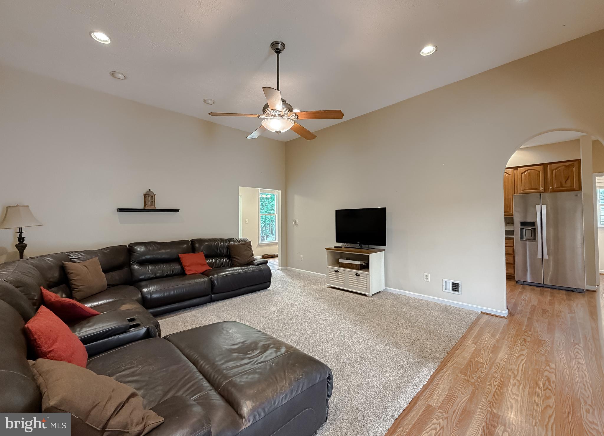21045 Oakland Hall Road Avenue, MD 20609 - Photo 13 of 88