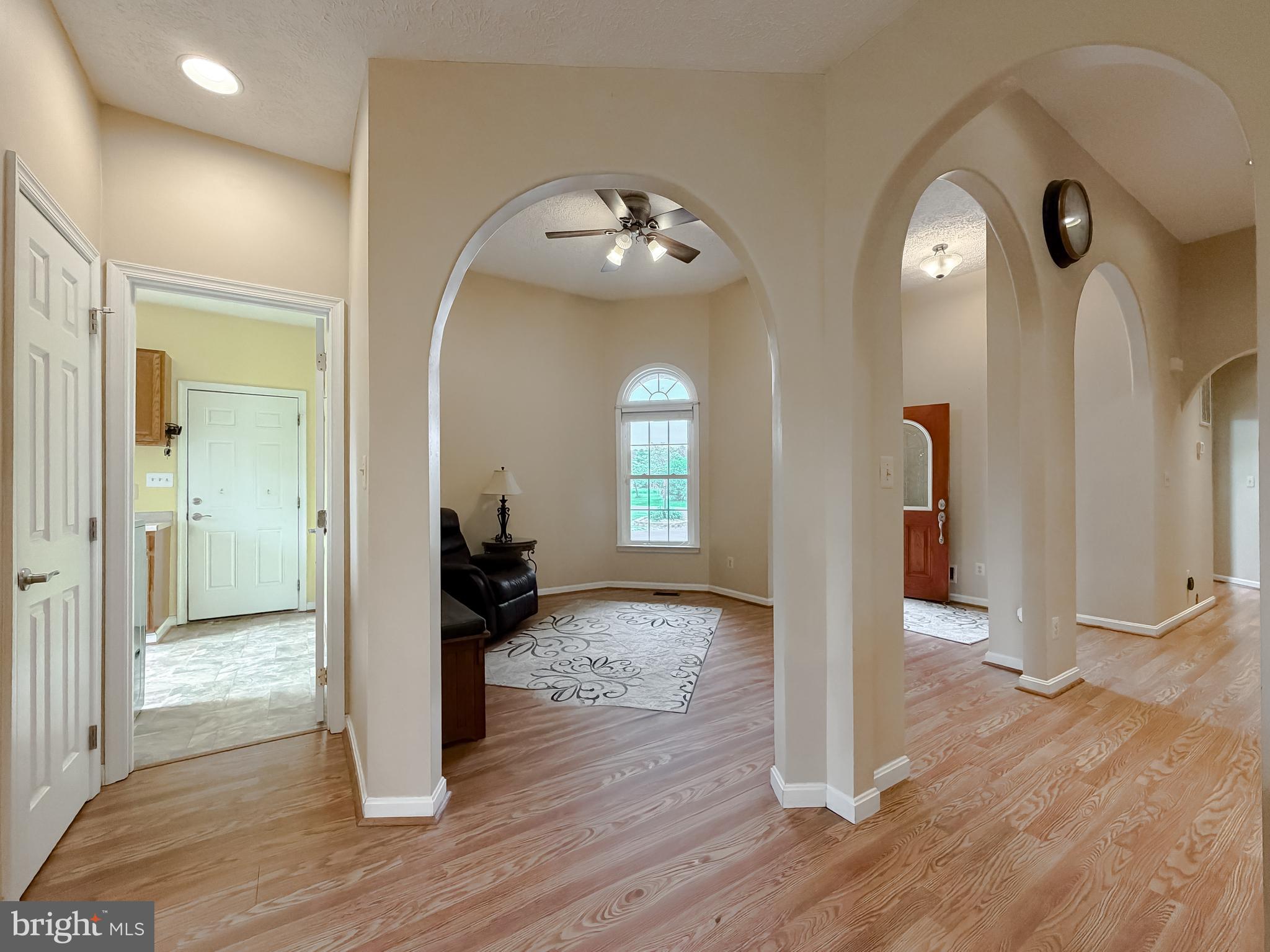21045 Oakland Hall Road Avenue, MD 20609 - Photo 14 of 88