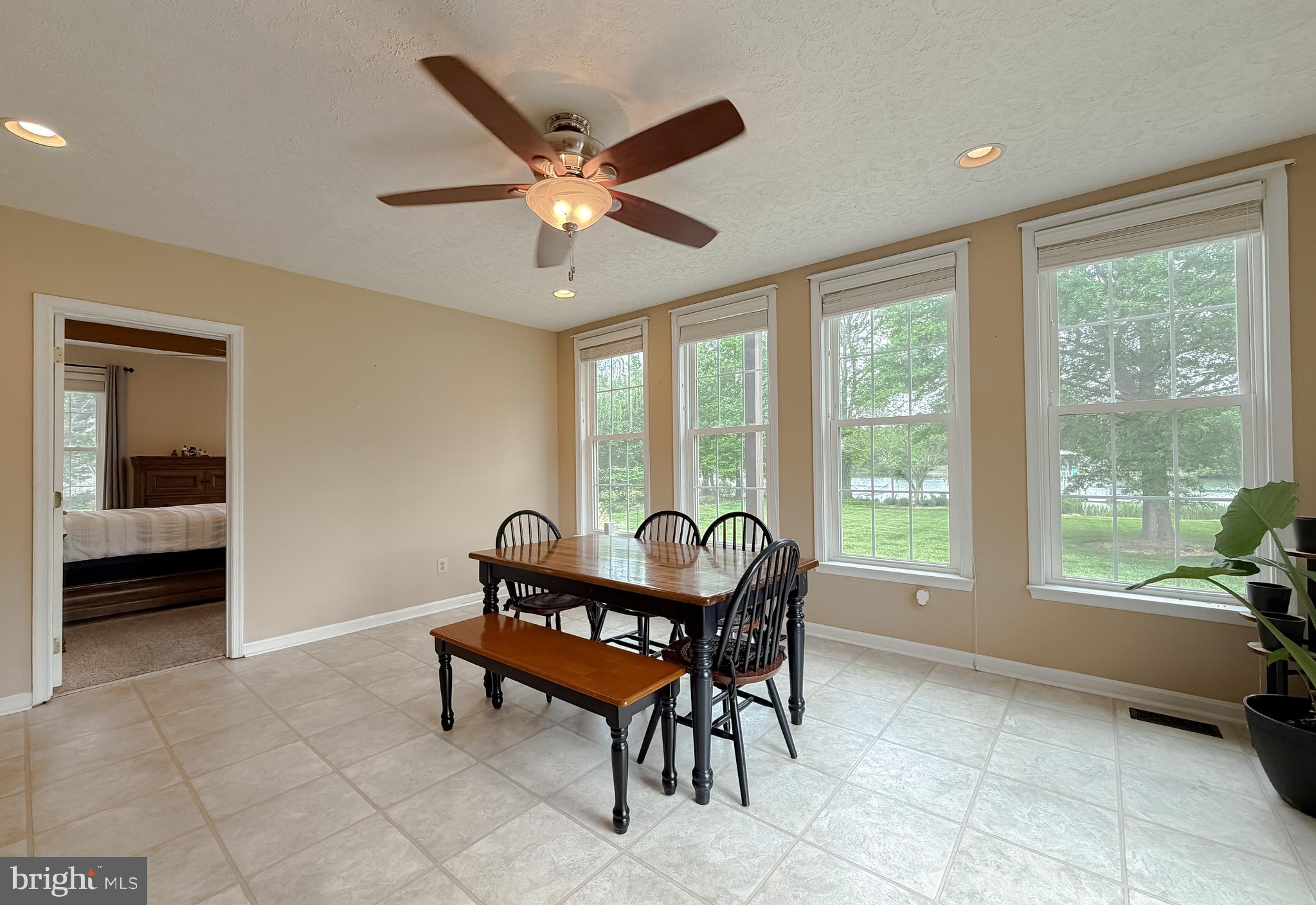 21045 Oakland Hall Road Avenue, MD 20609 - Photo 23 of 88