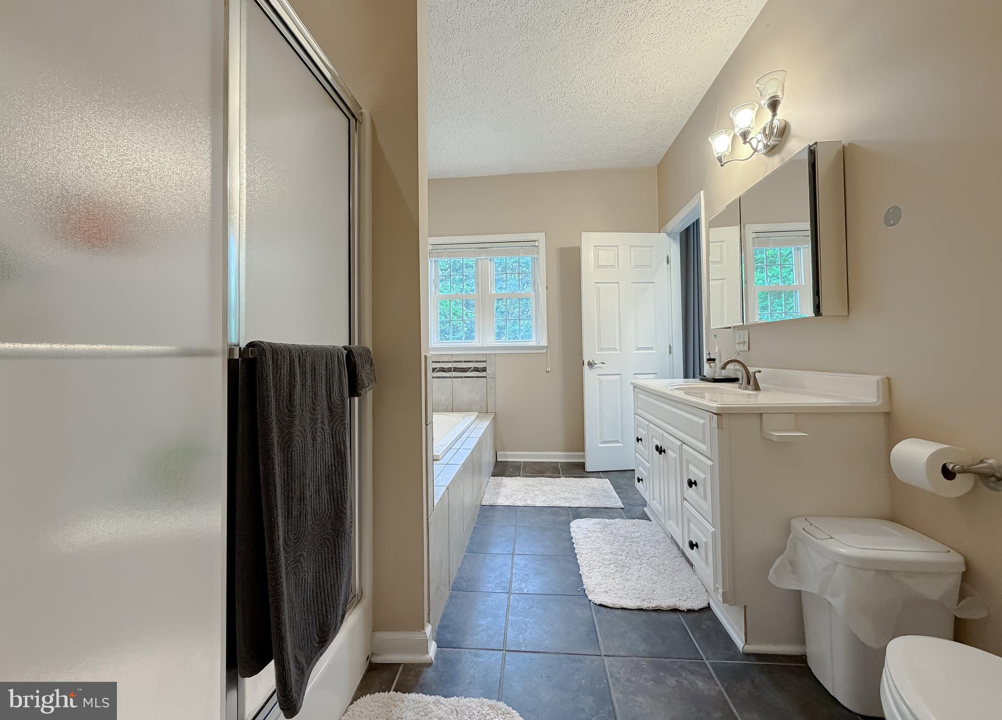 21045 Oakland Hall Road Avenue, MD 20609 - Photo 32 of 88