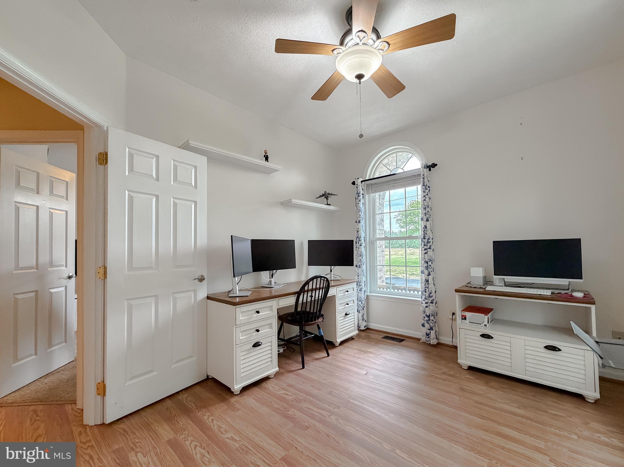 21045 Oakland Hall Road Avenue, MD 20609 - Photo 45 of 88