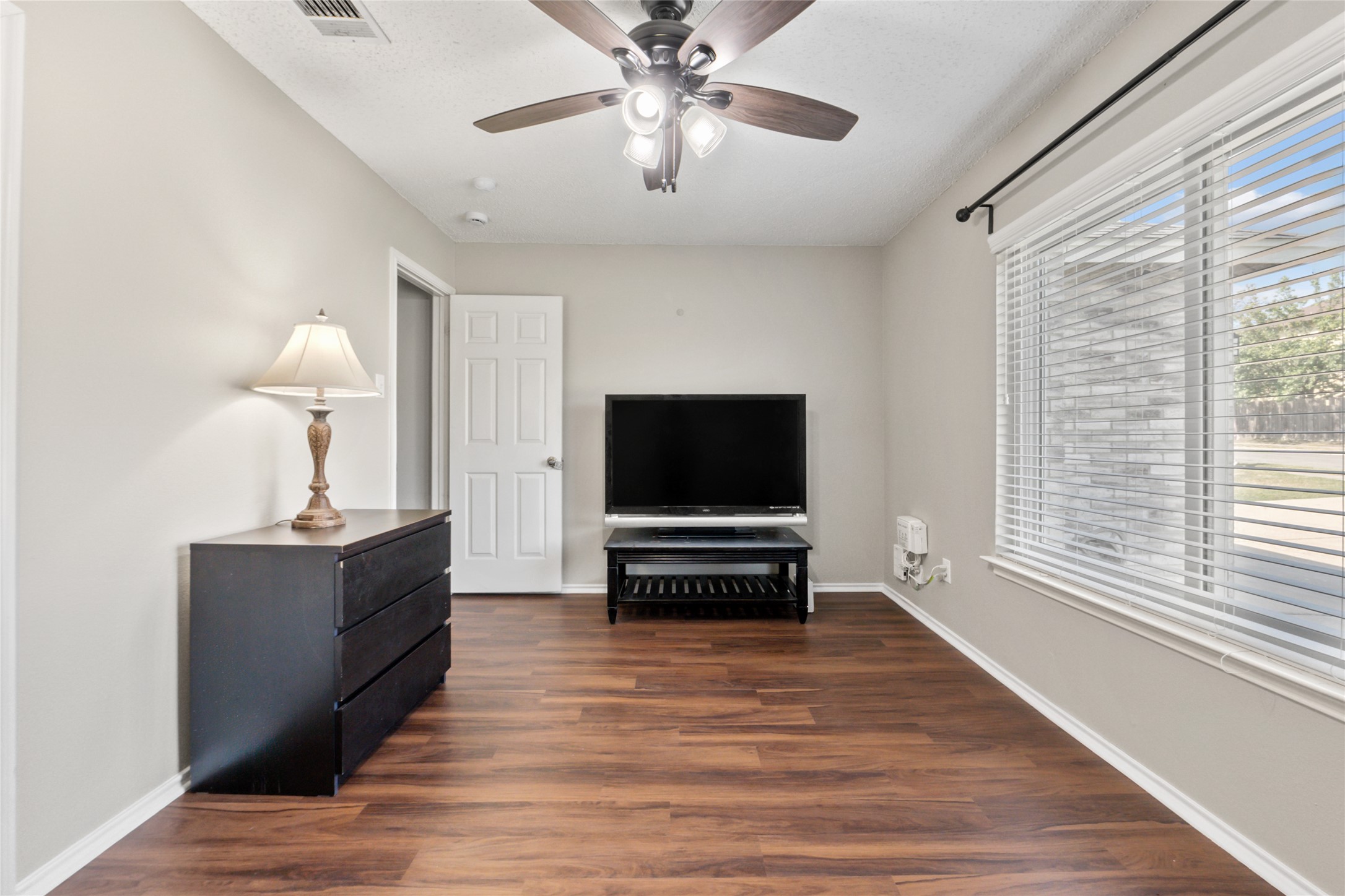 2617 Andres Way Round Rock, TX 78664 - Photo 17 of 21 Bedroom #2 near Living Area