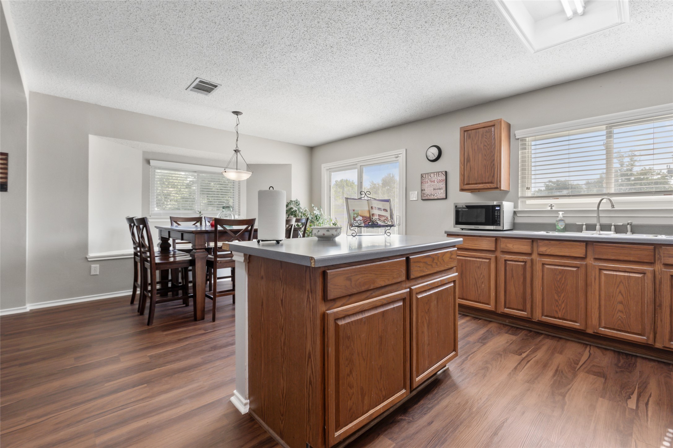 2617 Andres Way Round Rock, TX 78664 - Photo 9 of 21 Kitchen with New Flooring