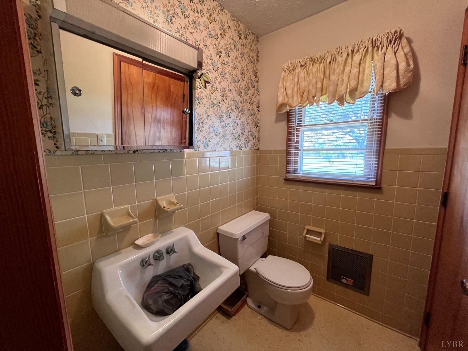 677 Tabor Road Gladys, VA 24554 - Photo 30 of 84