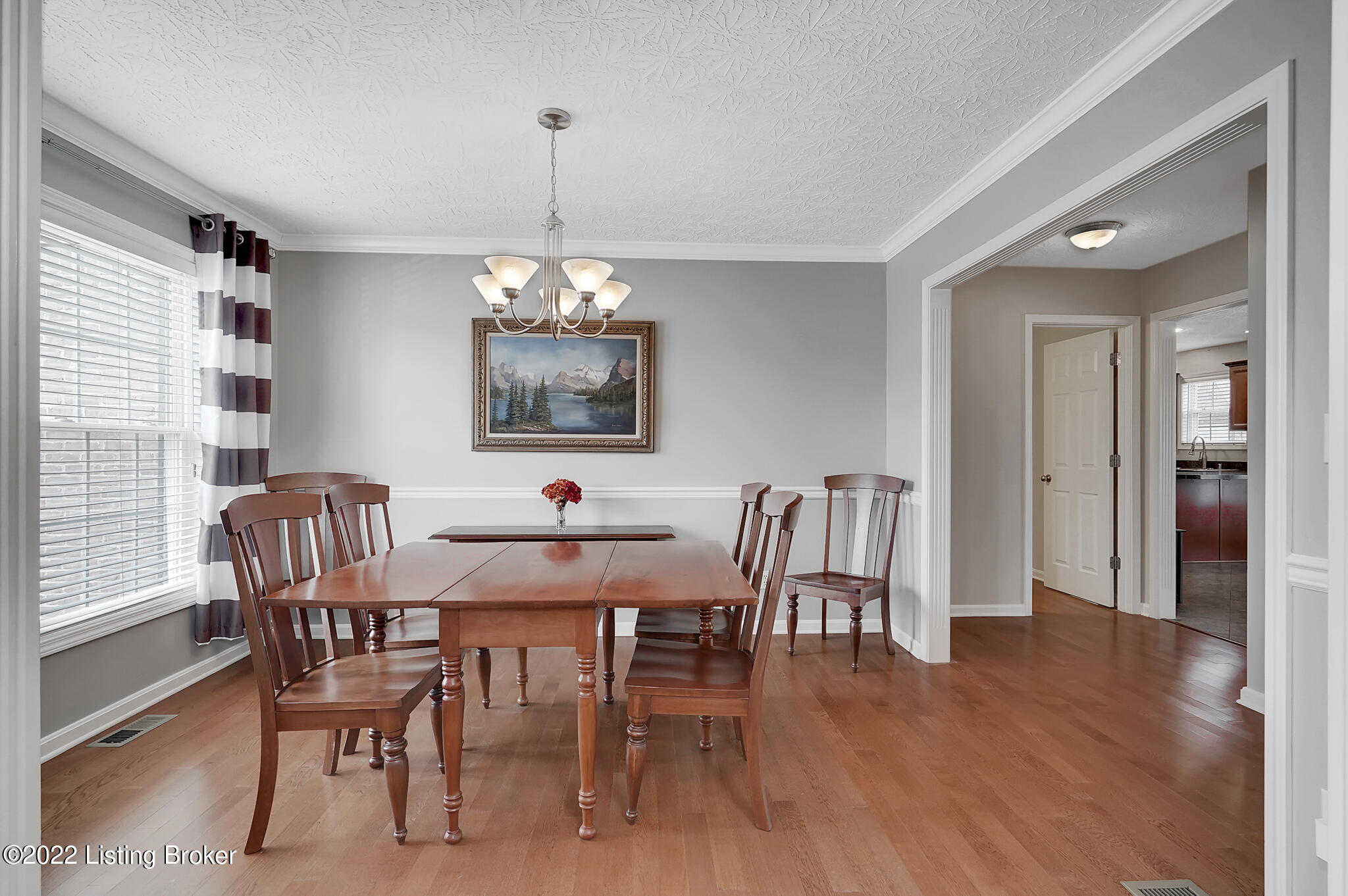 4805 Napa Ridge Way Louisville, KY 40299 - Photo 8 of 50 16 DSC02803