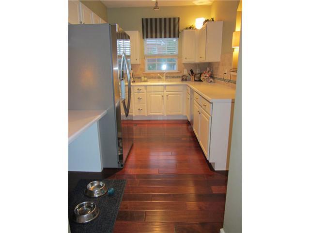 1471 Shadow Ridge Road Indianapolis, IN 46280 - Photo 7 of 18 Gallery Image 7