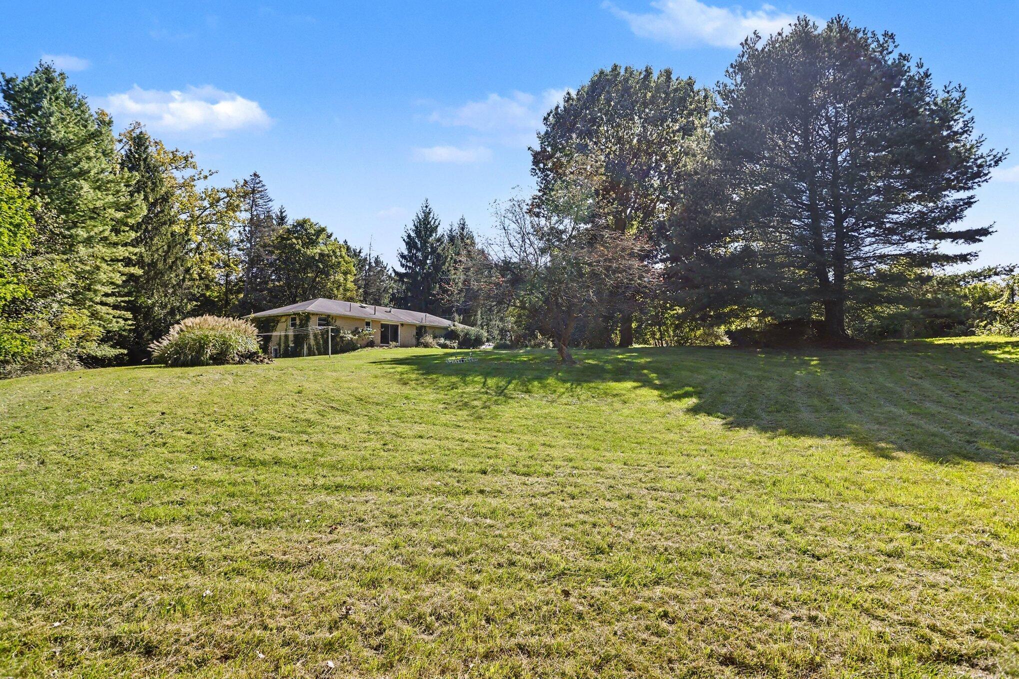 1664 Thomson Road Niles, MI 49120 - Photo 7 of 37 016_file_1928