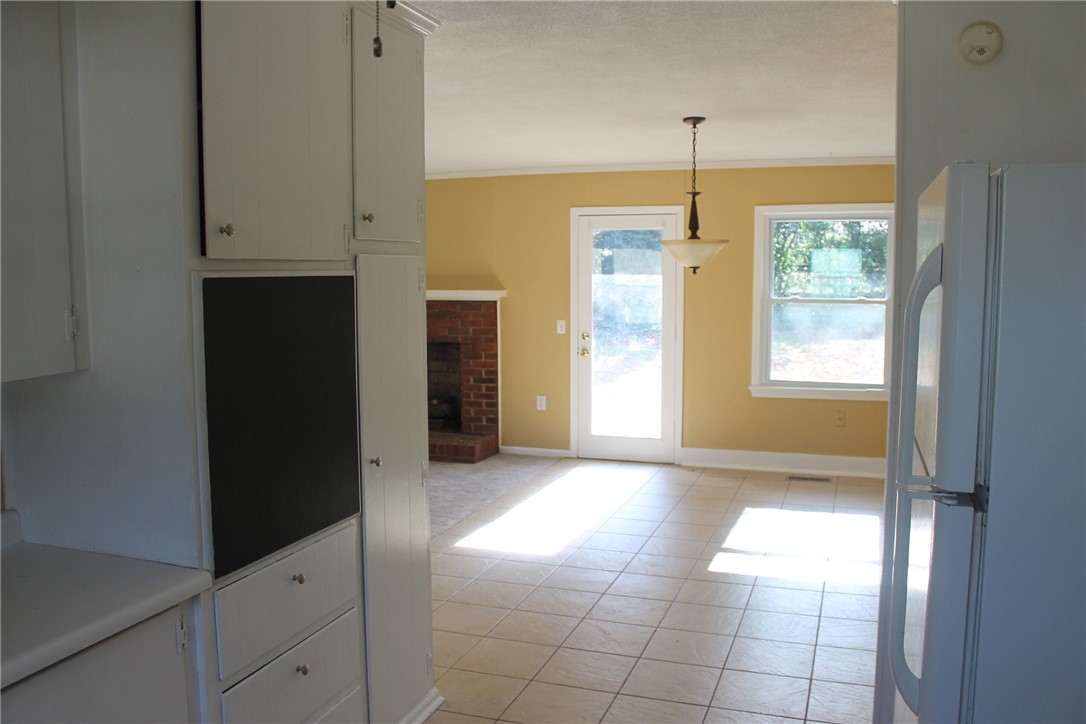 527 Drayton Circle Anderson, SC 29621 - Photo 8 of 19