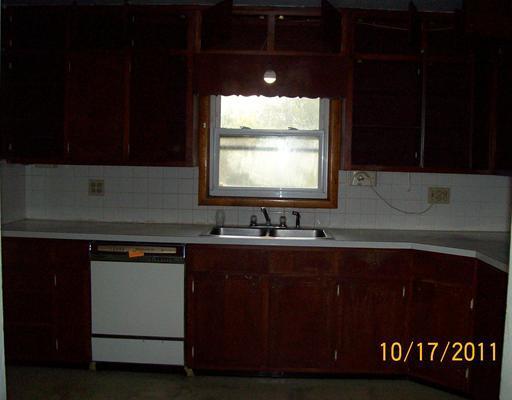 123 North Main Street Laura, OH 45337 - Photo 2 of 13