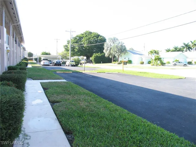 $225,000 | 834 Southeast 46th Street, Unit 2A, Cape Coral, FL 33904