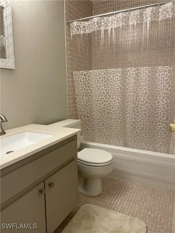 $225,000 | 834 Southeast 46th Street, Unit 2A, Cape Coral, FL 33904