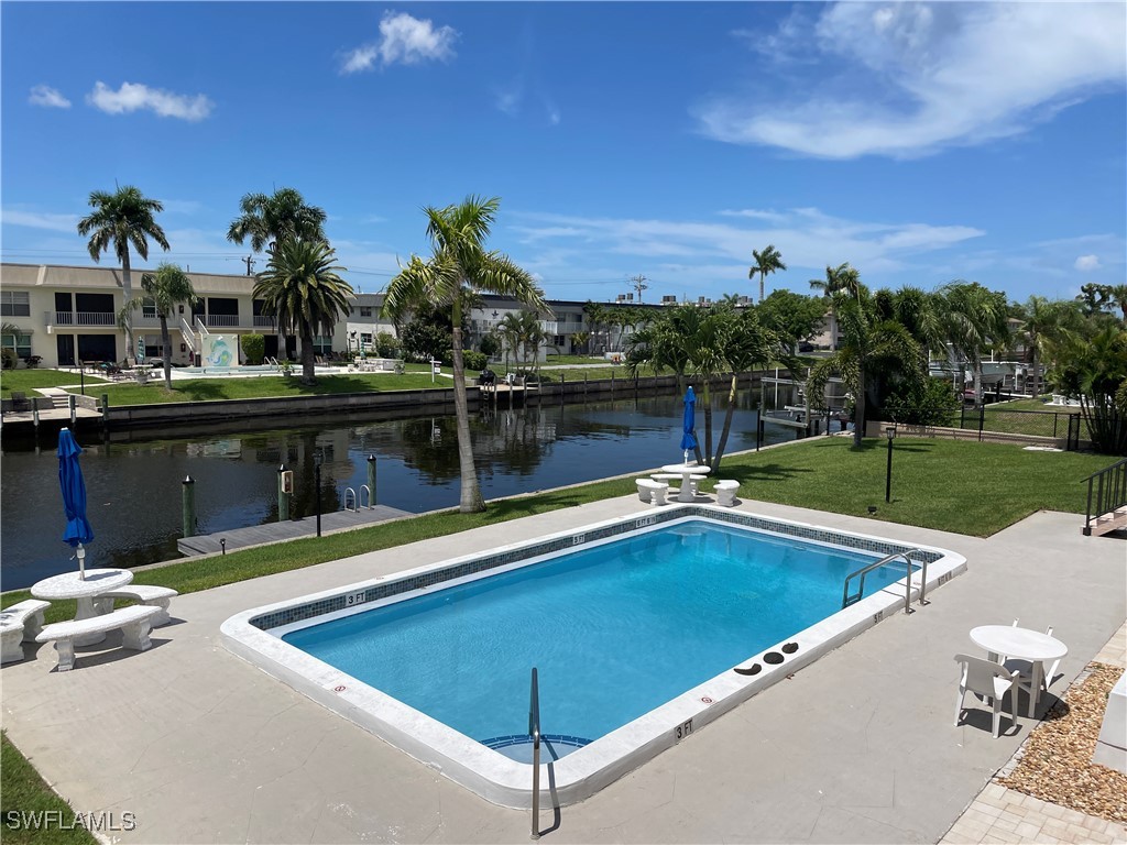 834 Southeast 46th Street, Unit 2A Cape Coral, FL 33904 - Photo 4 of 40