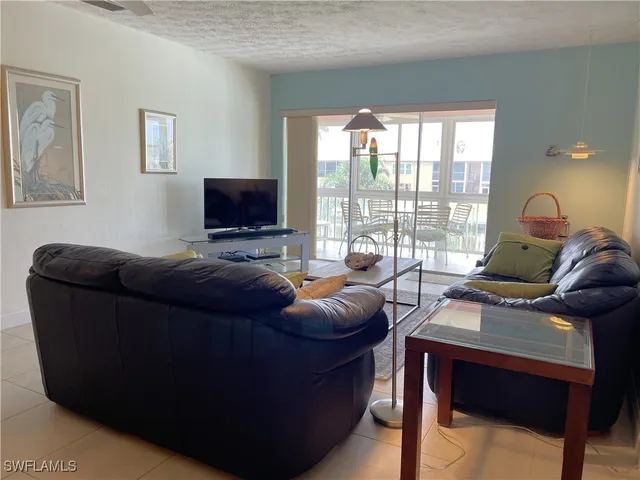 $225,000 | 834 Southeast 46th Street, Unit 2A, Cape Coral, FL 33904