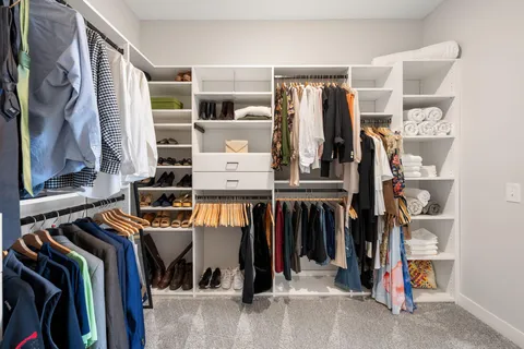 $700,000 | 10811 40th Street North, Lake Elmo, MN 55042