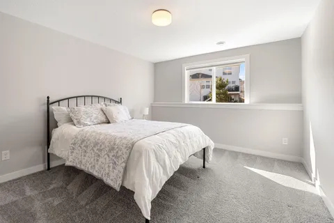 $700,000 | 10811 40th Street North, Lake Elmo, MN 55042