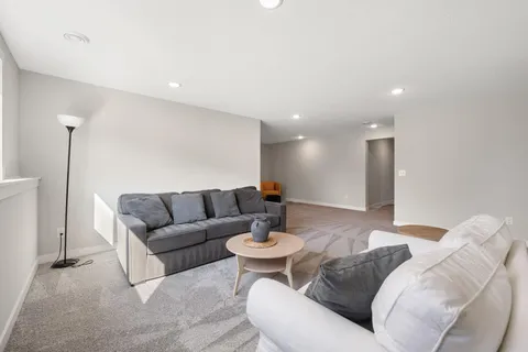 $700,000 | 10811 40th Street North, Lake Elmo, MN 55042