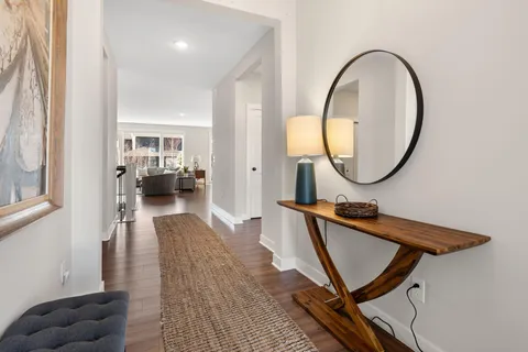 $700,000 | 10811 40th Street North, Lake Elmo, MN 55042