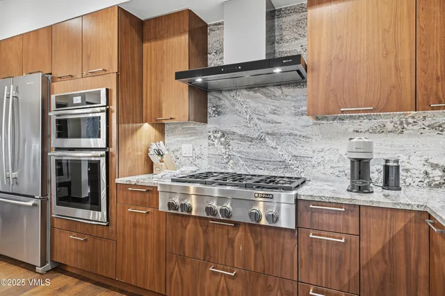 $935,000 | 701 West Lionshead Circle, Unit E307, Vail, CO 81657