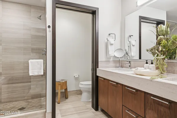 $935,000 | 701 West Lionshead Circle, Unit E307, Vail, CO 81657