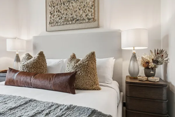 $935,000 | 701 West Lionshead Circle, Unit E307, Vail, CO 81657