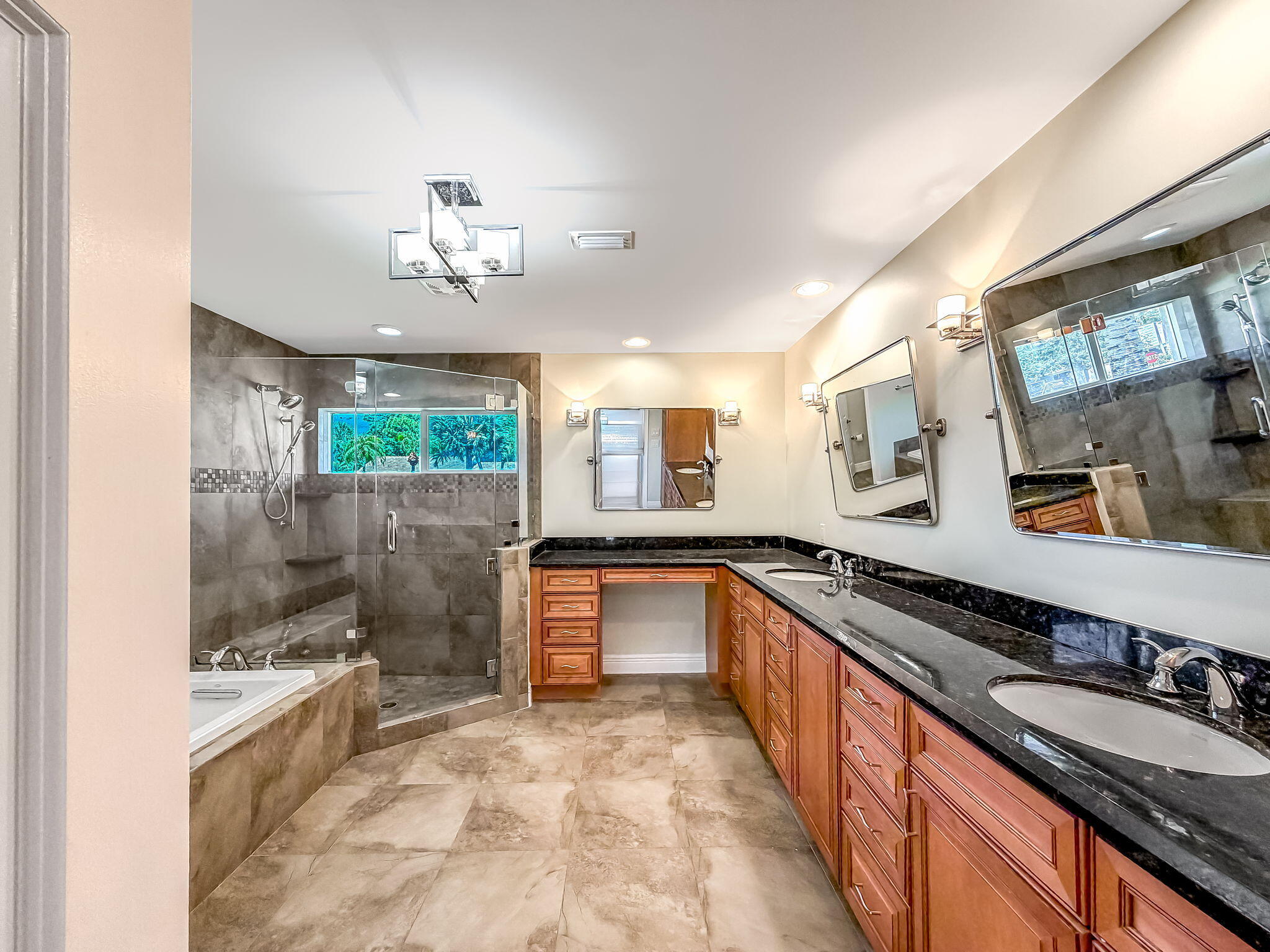 20764 Sorolla Terrace Boca Raton, FL 33433 - Photo 20 of 55 Primary Bathroom