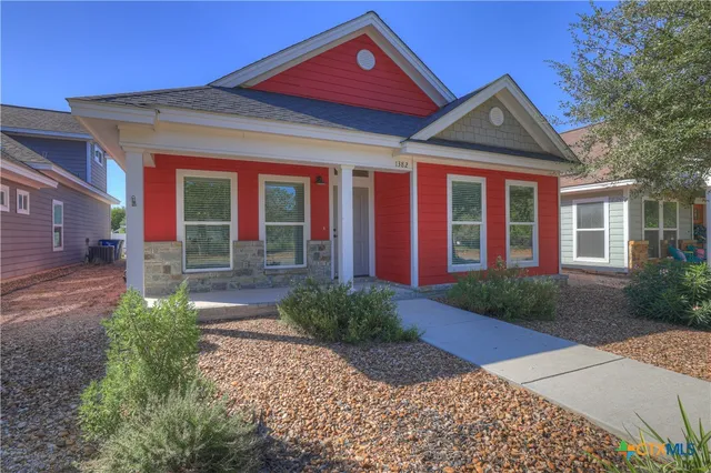 $384,000 | 1382 Hanz Drive, New Braunfels, TX 78130