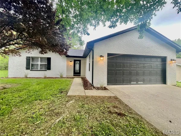 $2,150 | 52 Innsbruck Lane, Shiloh, IL 62221