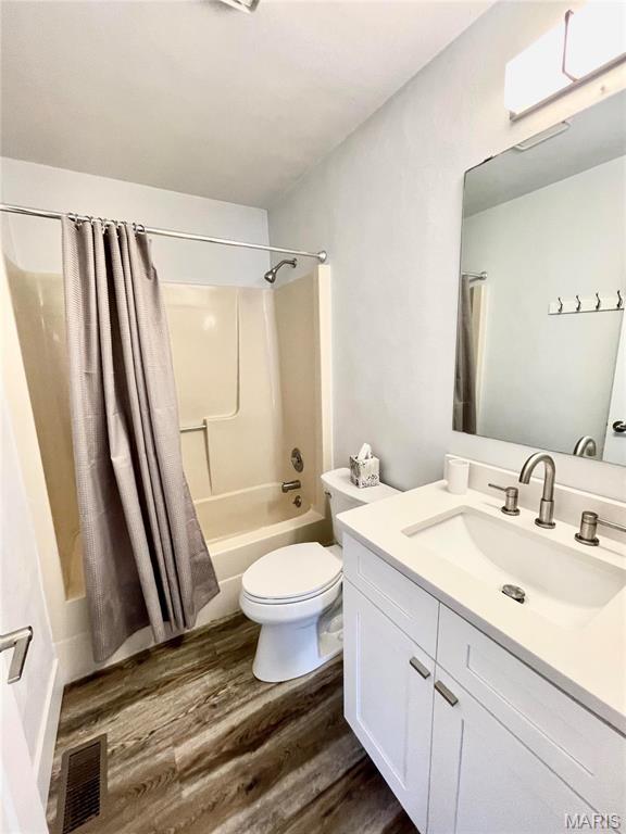 52 Innsbruck Lane Shiloh, IL 62221 - Photo 12 of 17