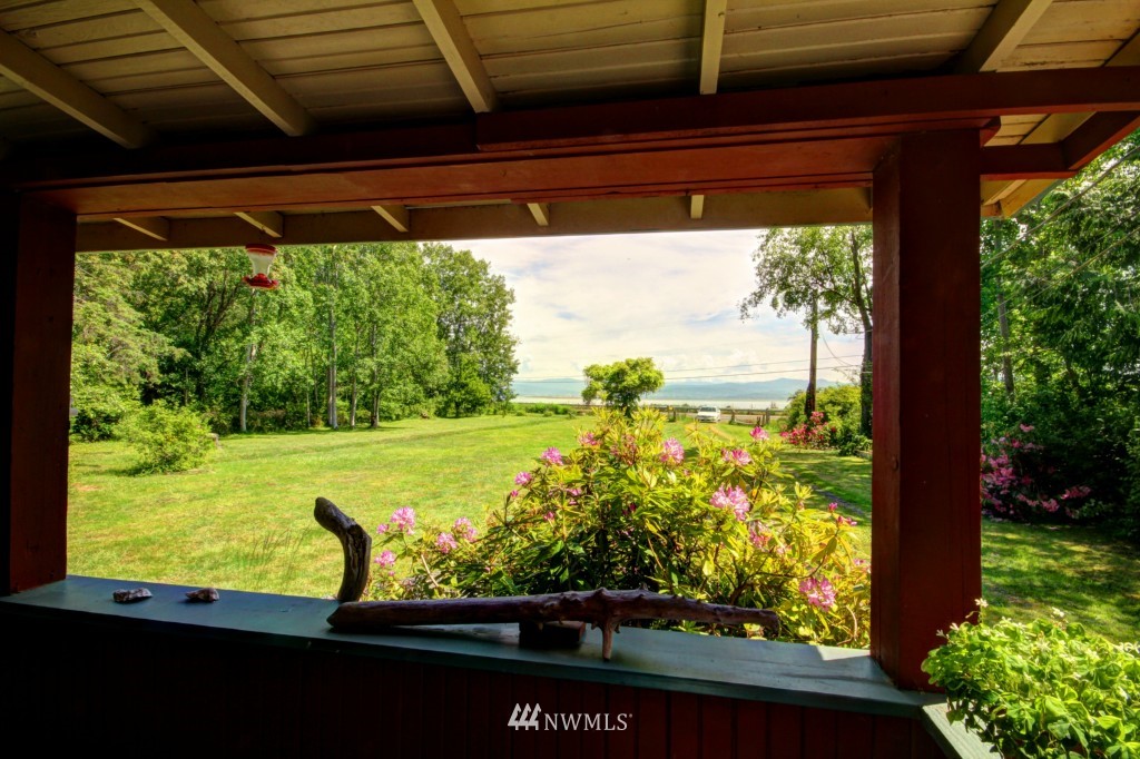 2297 Lummi Shore Road Bellingham, WA 98226 - Photo 5 of 23 Gallery Image 5