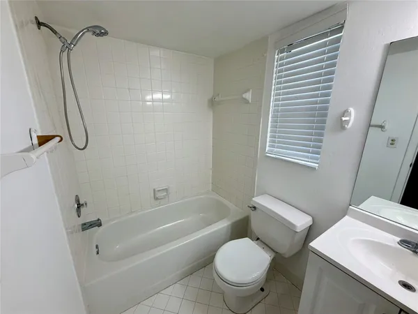 $2,300 | 3355 Jaywood Terrace, Unit J111, Boca Raton, FL 33431