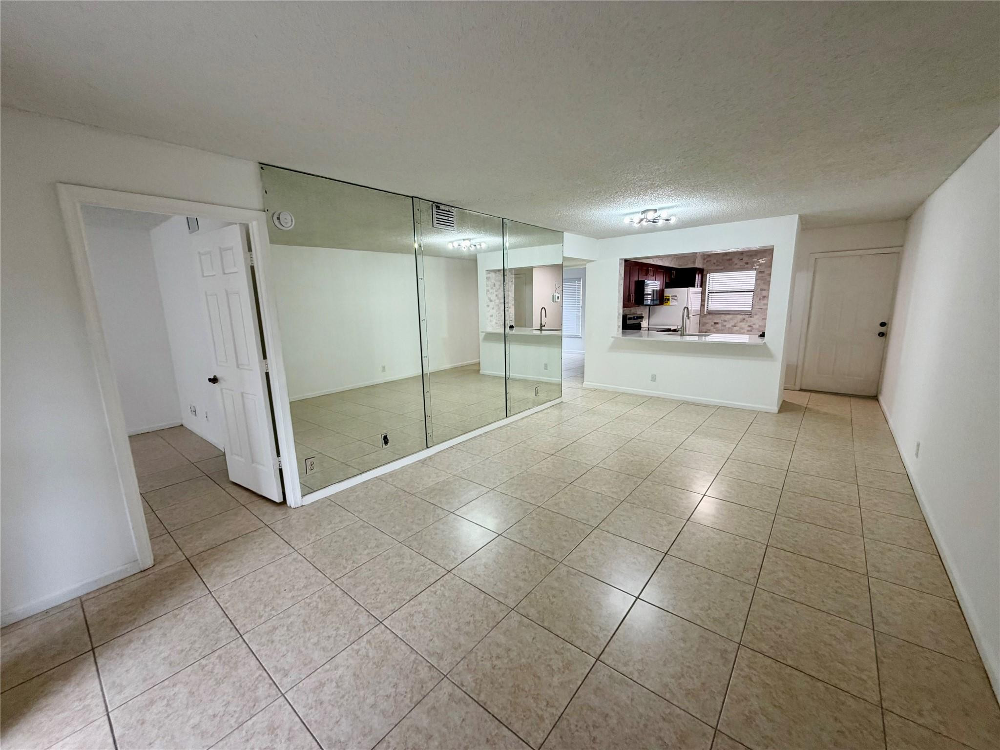 3355 Jaywood Terrace, Unit J111 Boca Raton, FL 33431 - Photo 6 of 30 Photo 6