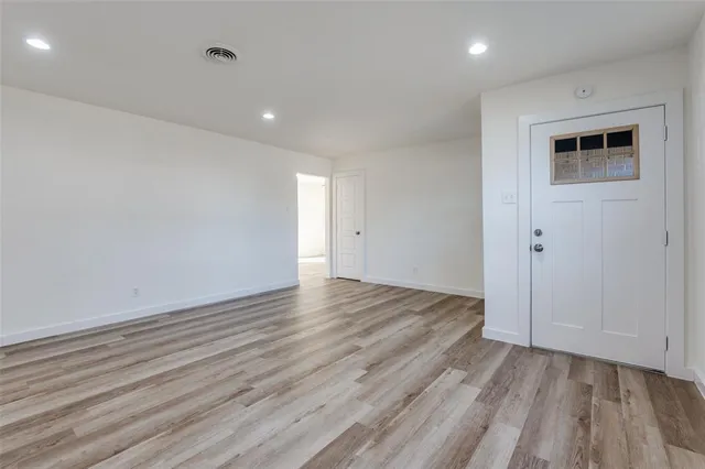 $389,900 | 3072 Mark Twain Drive, Farmers Branch, TX 75234