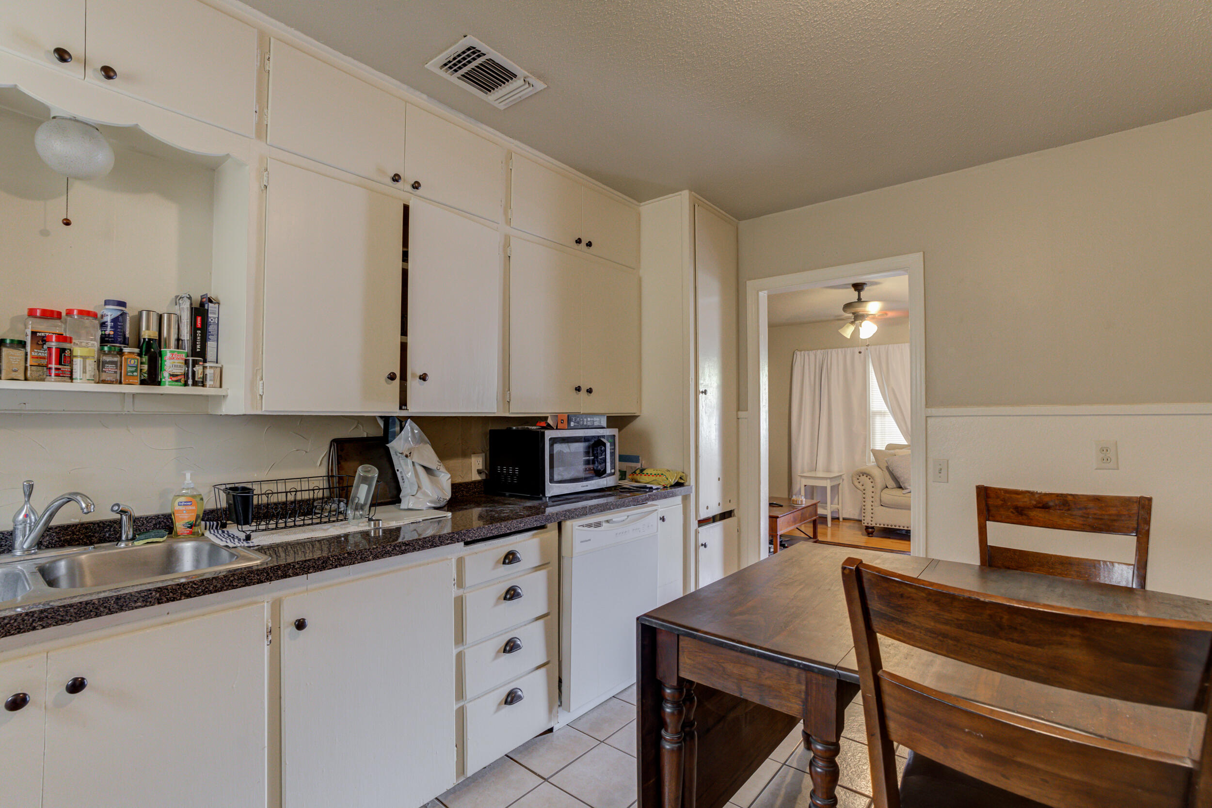 2706 37th Street Lubbock, TX 79413 - Photo 12 of 19 2706-37th-St_Lubbock-TX_10_Kitchen