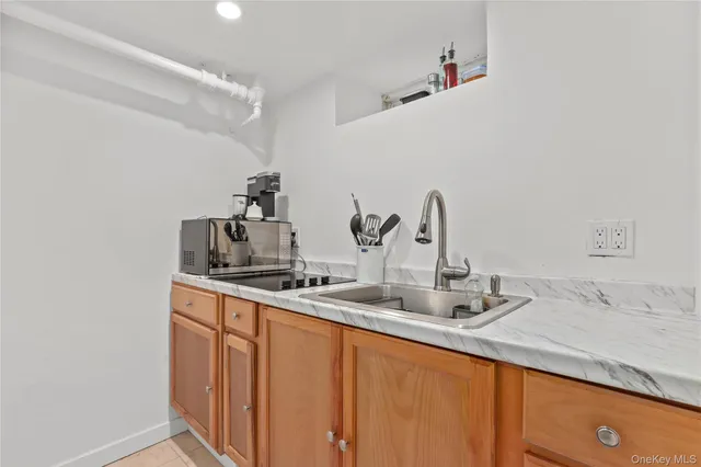 $599,000 | 69 Clinton Avenue, New Rochelle, NY 10801