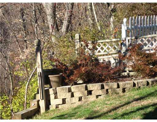 915 Harvard Road Monroeville, PA 15146 - Photo 14 of 14 Yard/Garden.