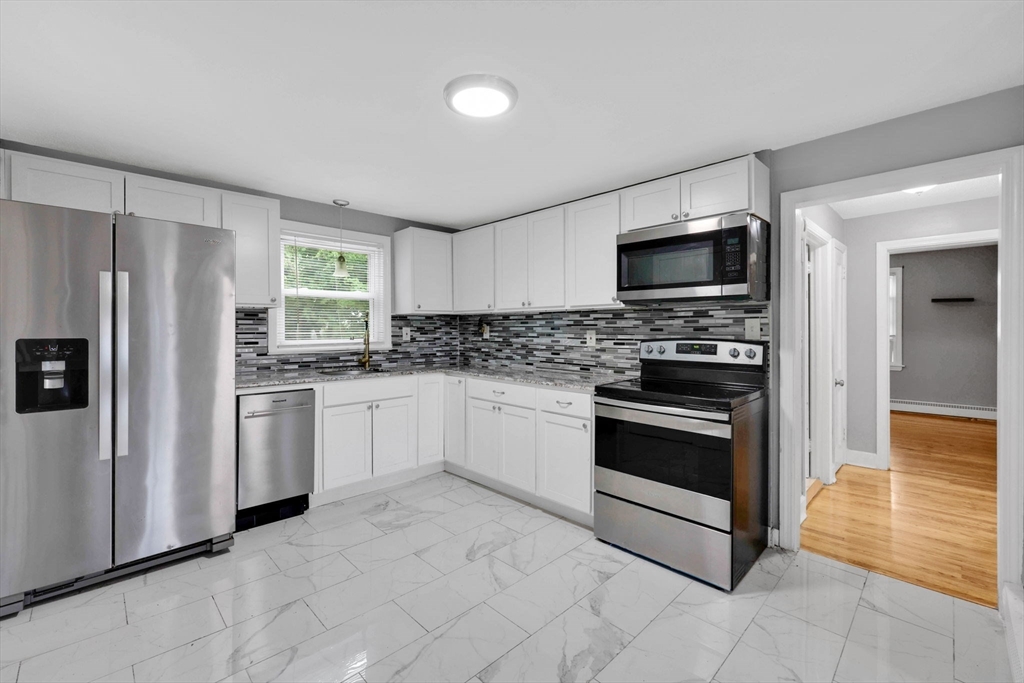 38 Tinkham Road Springfield, MA 01129 - Photo 7 of 34