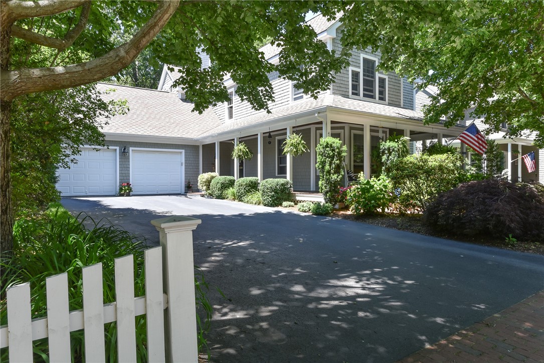 424 Wickford Point Road North Kingstown, RI 02852 - Photo 1 of 32 Gallery Image 1