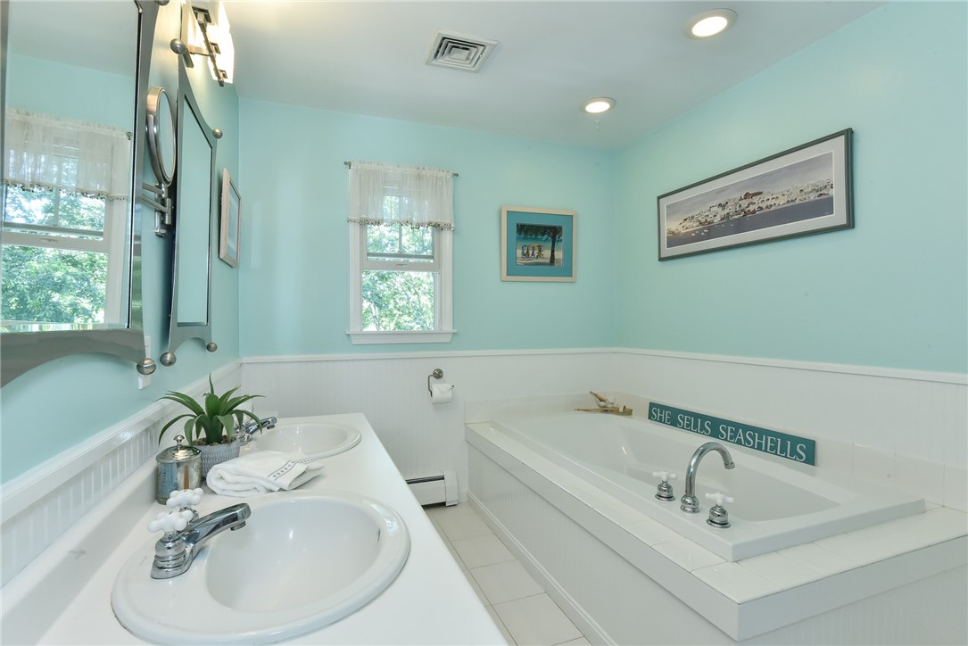 424 Wickford Point Road North Kingstown, RI 02852 - Photo 20 of 32 Gallery Image 20