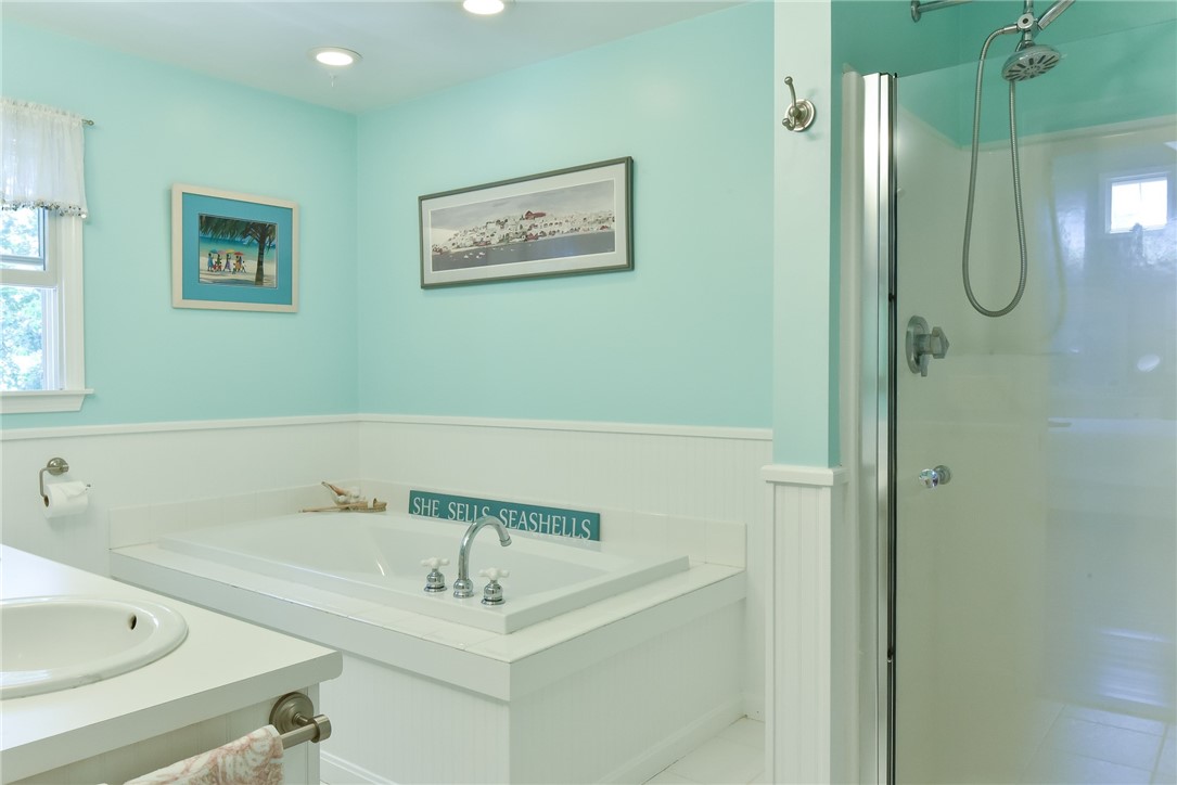 424 Wickford Point Road North Kingstown, RI 02852 - Photo 21 of 32 Gallery Image 21