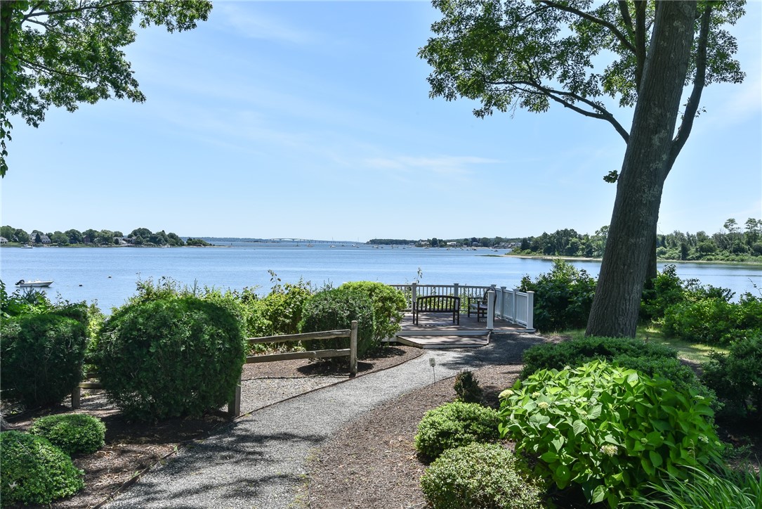 424 Wickford Point Road North Kingstown, RI 02852 - Photo 3 of 32 Gallery Image 3