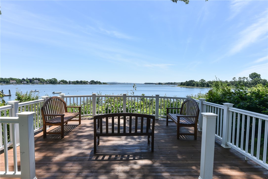424 Wickford Point Road North Kingstown, RI 02852 - Photo 4 of 32 Gallery Image 4