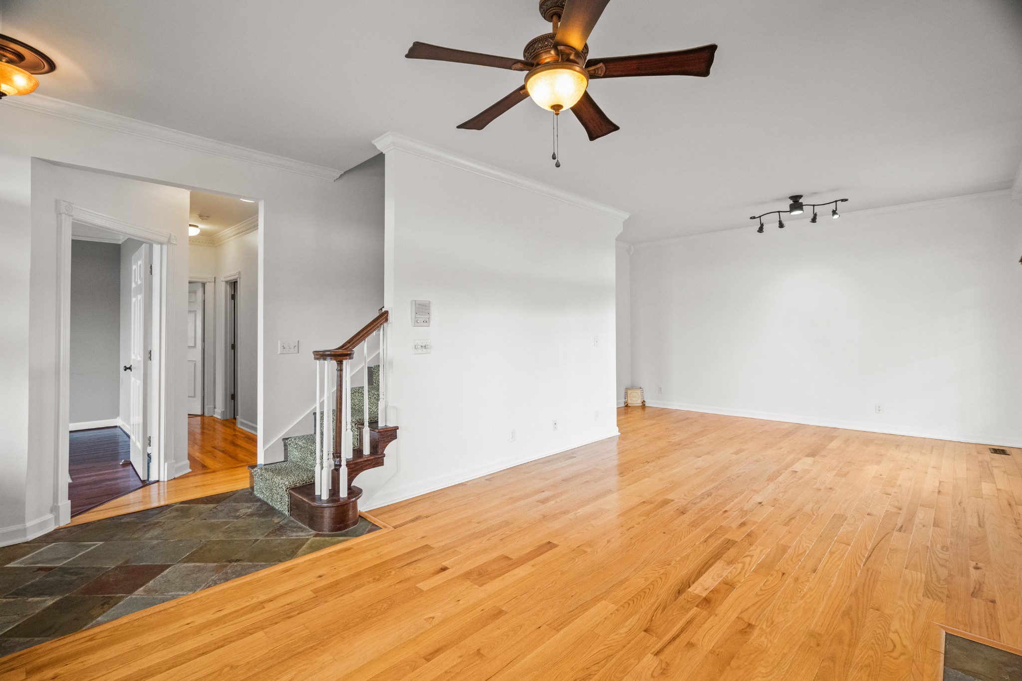 1004 Shiloh Drive Springfield, TN 37172 - Photo 11 of 64