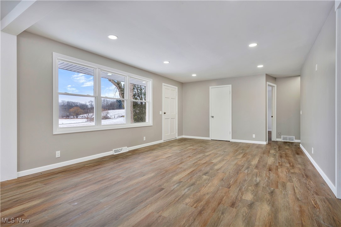 22762 Township Line Road Homeworth, OH 44634 - Photo 16 of 39 Gallery Image 16