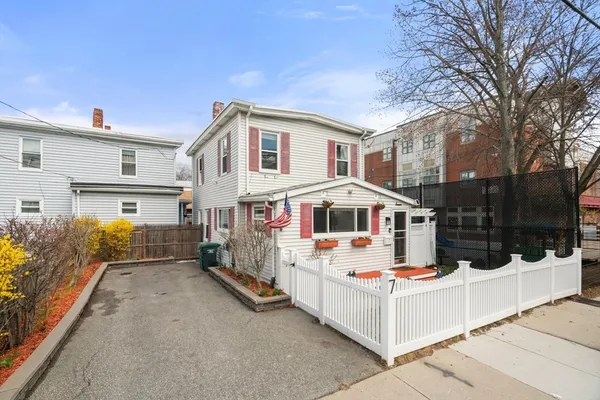 $799,000 | 7 Meacham Street, Somerville, MA 02145