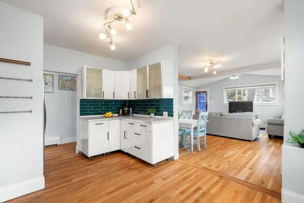 $799,000 | 7 Meacham Street, Somerville, MA 02145