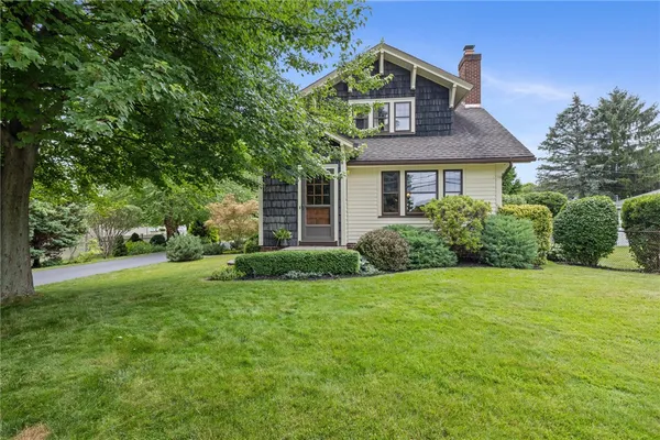 $250,000 | 489 Helendale Road, Irondequoit, NY 14609
